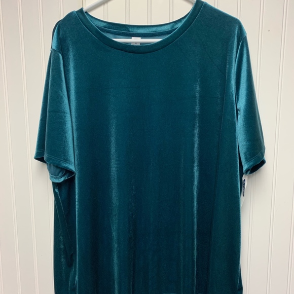 Old Navy Tops - Green Velvet-like shirt